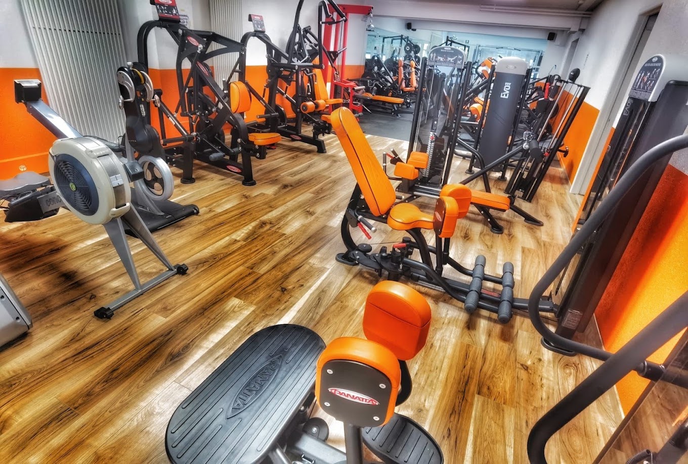 Intérieur de la salle RJ Training Servette